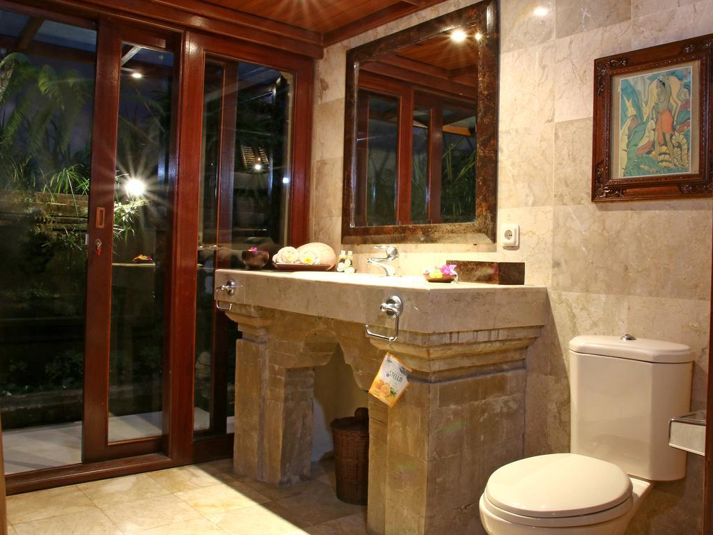 Toya Retreat Villa Тегаллаланг Номер фото